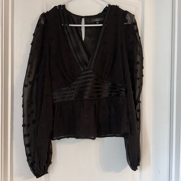 Lulus Tops - NWOT Lulu’s black Swiss dot blouse - Large